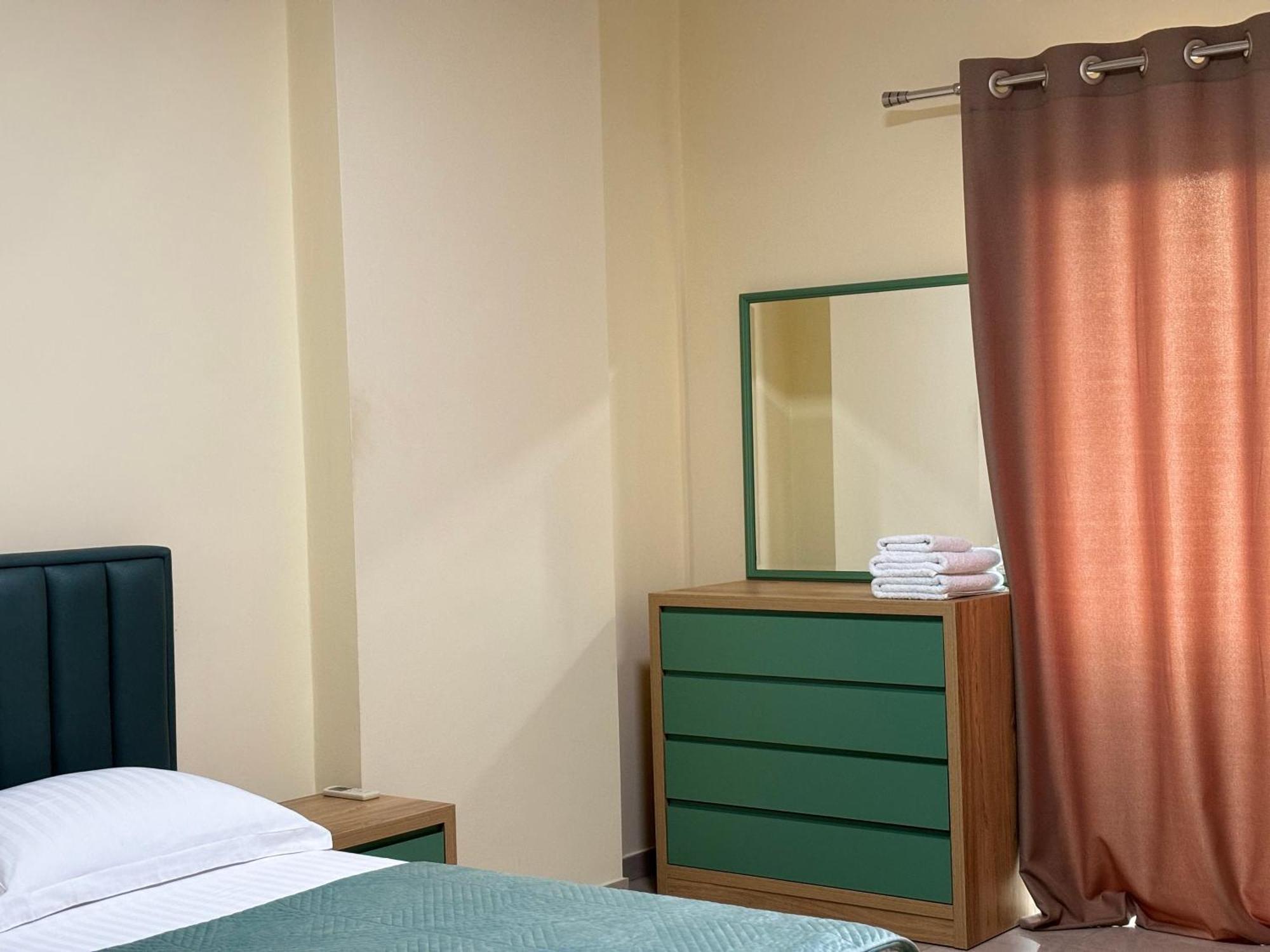 Tam 2Bdr Center Taiwan Apartment Tirana Exterior foto