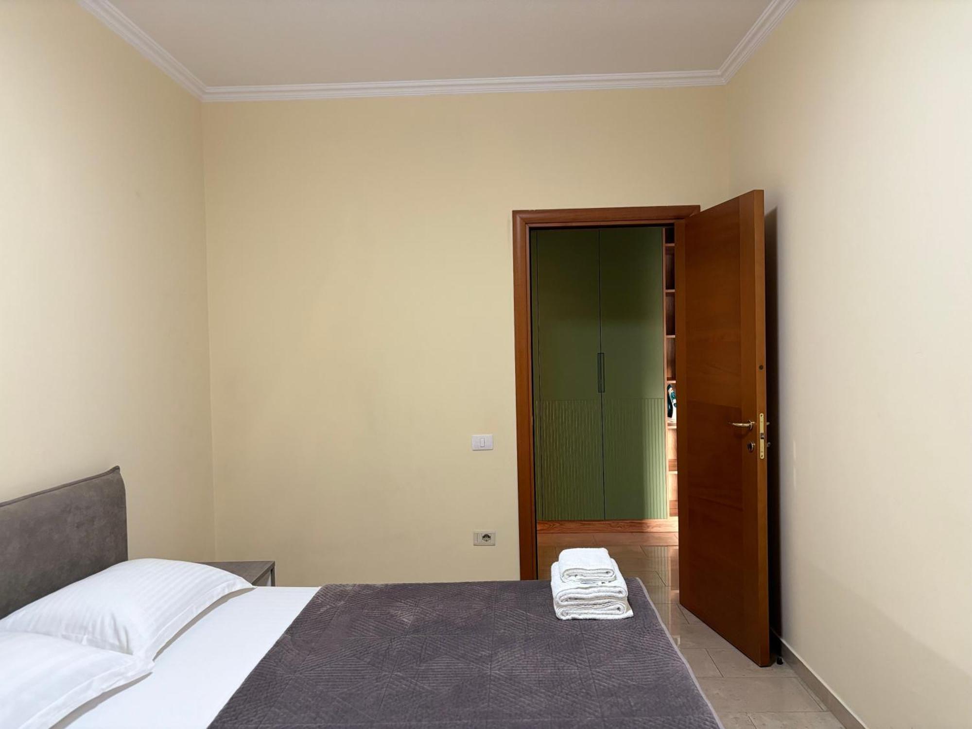 Tam 2Bdr Center Taiwan Apartment Tirana Exterior foto